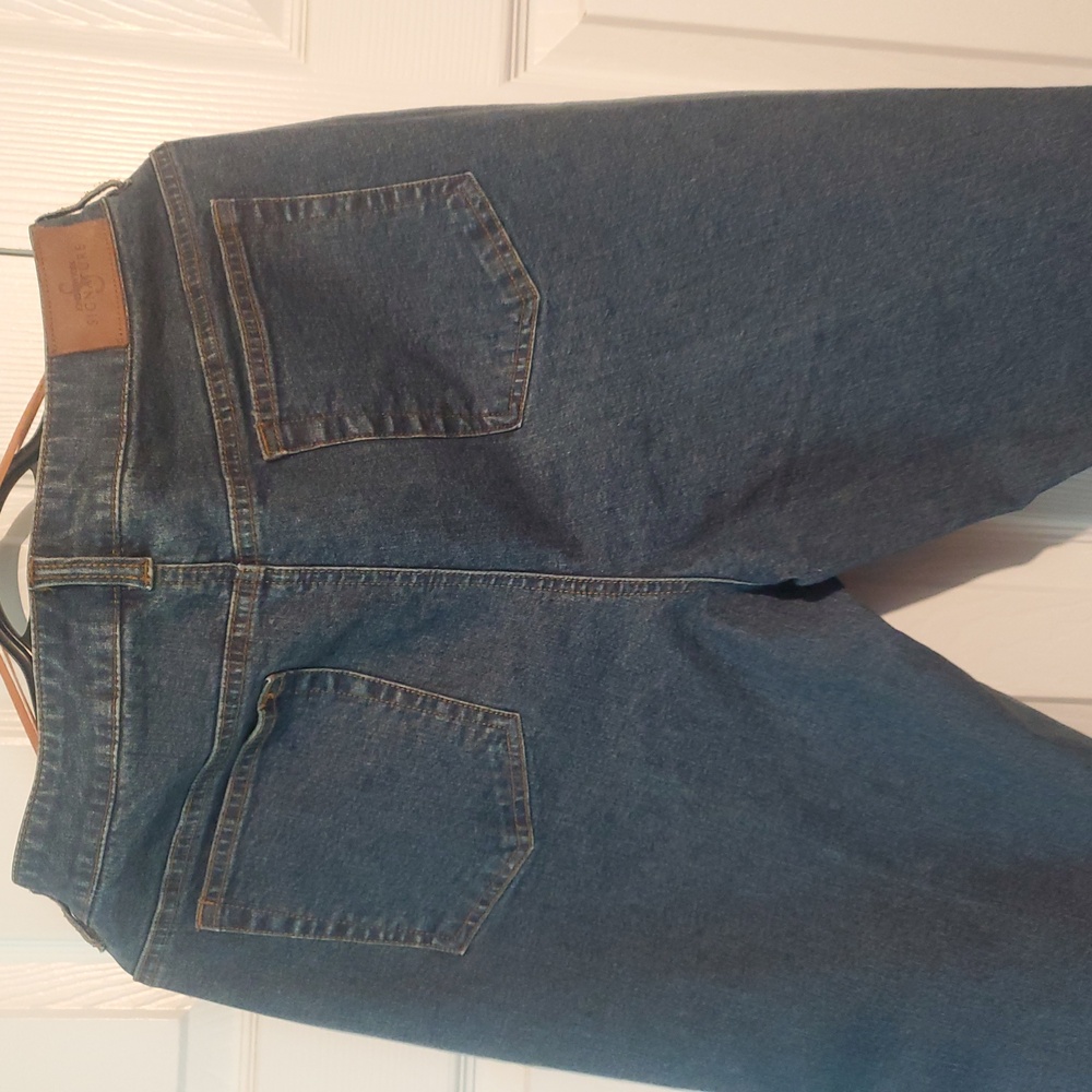 Size 12 Jones New York Signature Jeans
